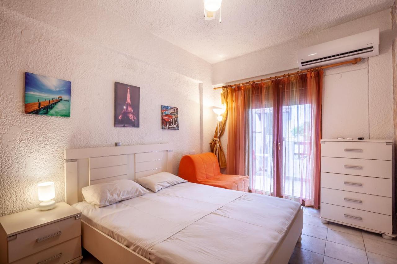 Rafaella Sea View Apartments 1 Pefkochori Bagian luar foto