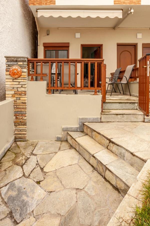 Rafaella Sea View Apartments 1 Pefkochori Bagian luar foto