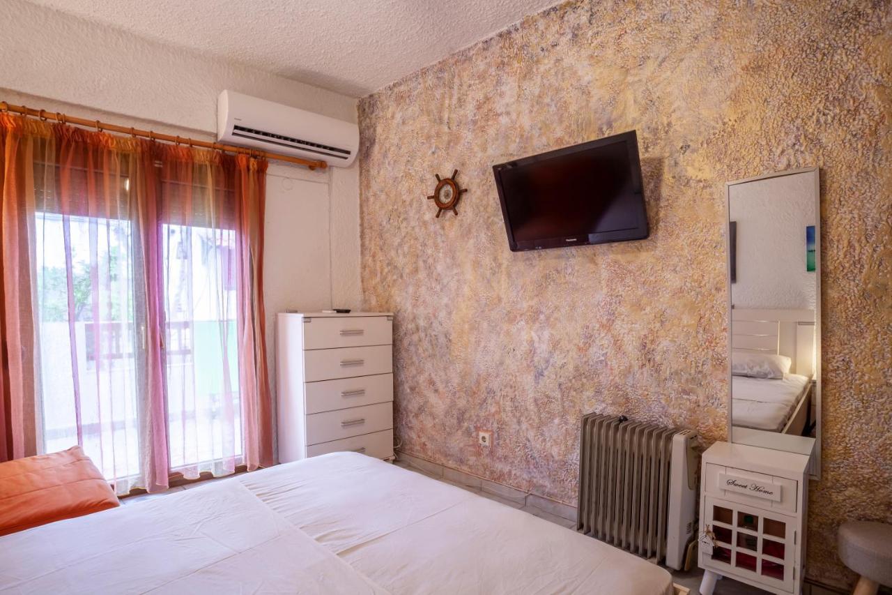 Rafaella Sea View Apartments 1 Pefkochori Bagian luar foto