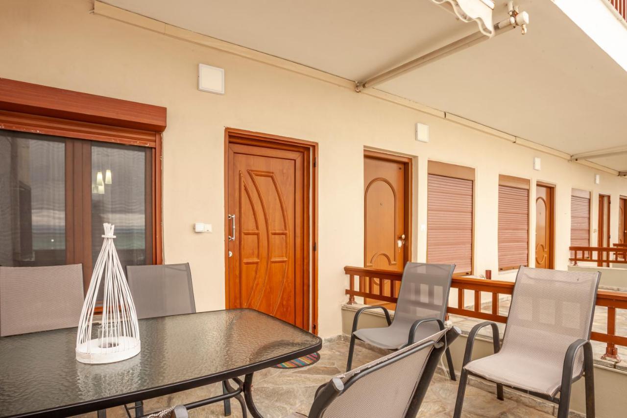 Rafaella Sea View Apartments 1 Pefkochori Bagian luar foto
